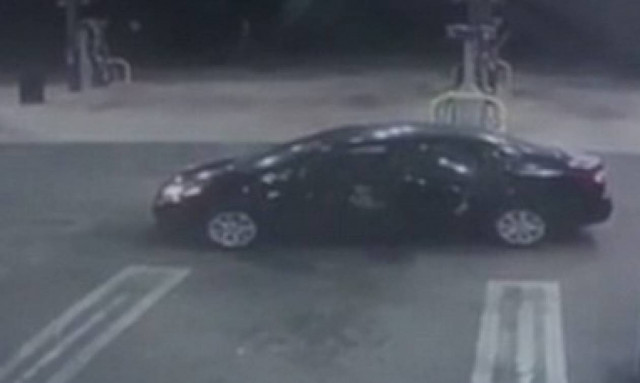 Βρήκε μωρό μέσα στο αυτοκίνητο που είχε κλέψει και το παρέδωσε!