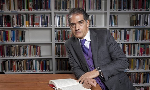 Θλίψη: Πέθανε ο διάσημος συγγραφέας Φίλιπ Κερ