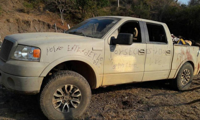 Εικόνες φρίκης στο Μεξικό: 15 πτώματα βρέθηκαν σε εγκαταλελειμμένο φορτηγάκι (ΣΚΛΗΡΕΣ ΕΙΚΟΝΕΣ)