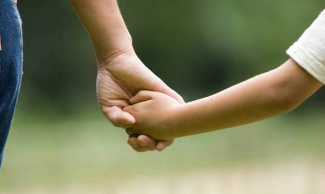 Επίδομα παιδιού: Δείτε πότε θα γίνει η πληρωμή