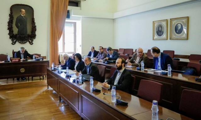 Προκαταρκτική NOVARTIS: Αναρμοδιότητα για την περαιτέρω έρευνα εισηγούνται ΣΥΡΙΖΑ και ΑΝΕΛ