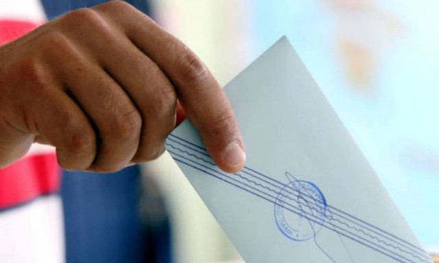 Δημοσκόπηση: Όλα ανοιχτά στο πολιτικό σκηνικό - Κλείνει και άλλο η ψαλίδα ΝΔ - ΣΥΡΙΖΑ