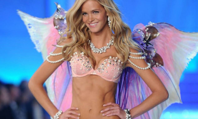 Δεν φαντάζεστε ποια είναι η νέα τάση και πού κάνουν πλαστική οι γυναίκες!