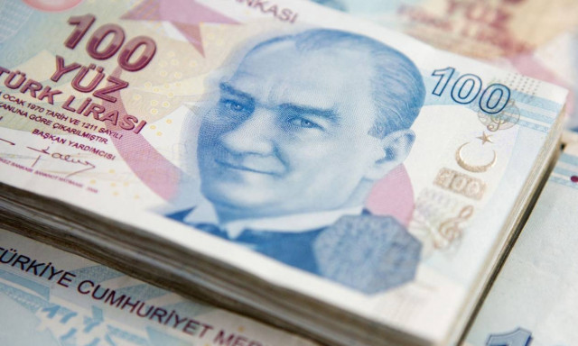Καταρρέει η τουρκική οικονομία: Σε ελεύθερη πτώση η λίρα