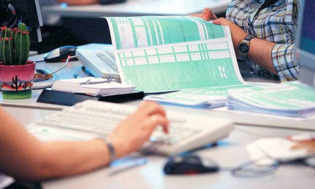 Χιλιάδες φορολογούμενοι γλιτώνουν και φέτος τα τεκμήρια - Δείτε ποιους αφορά