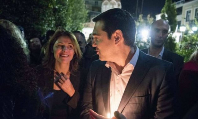 Το Πάσχα του Αλέξη Τσίπρα: Όσα δεν έδειξαν οι κάμερες (pic)