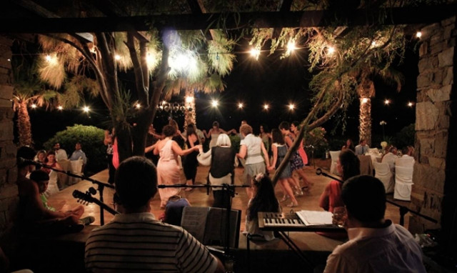 Ασύλληπτη τραγωδία σε γαμήλιο γλέντι στην Ιεράπετρα