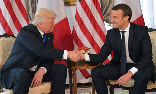 Αποκαλυπτικός ο Μακρόν: Εγώ έπεισα τον Τραμπ να μην αποσύρει τα αμερικανικά στρατεύματα
