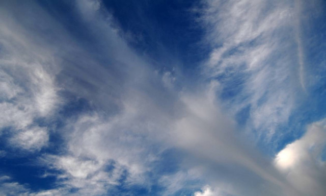 Καιρός: Συννεφιασμένη η Τρίτη - Πού θα σημειωθούν βροχές και καταιγίδες