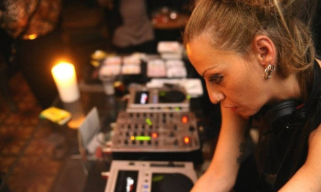 Το εστιατόριο CHEFI κάνει 80’s dance Party!