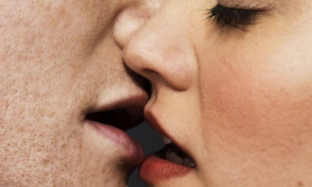 Εσύ ξέρεις τι είναι η «ασθένεια του φιλιού»;