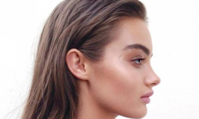 Πώς θα κάνεις το τέλειο bronzing με τη σωστή λάμψη