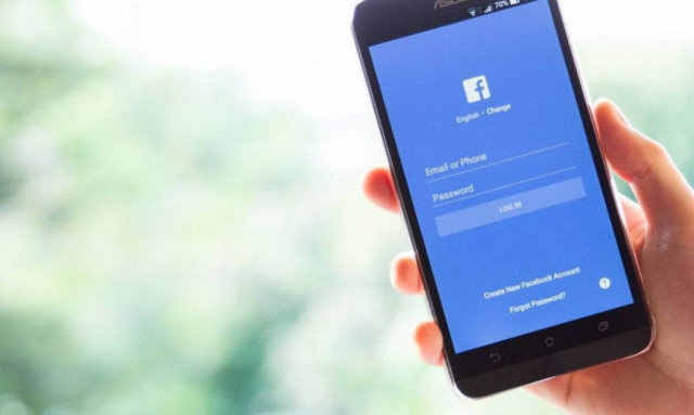 Σοκ: Σκότωσε την πρώην γυναίκα του και αυτοκτόνησε μεταδίδοντάς το στο facebook