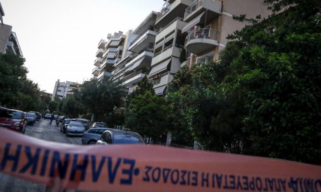 Φρίκη στη Νέα Σμύρνη: Βρέθηκε νεογέννητο βρέφος νεκρό σε ακάλυπτο πολυκατοικίας