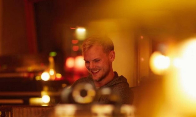 Avicii: Μυστήριο η αιτία θανάτου του – Η τελευταία φωτογραφία και η «μαγική» μουσική που ετοίμαζε