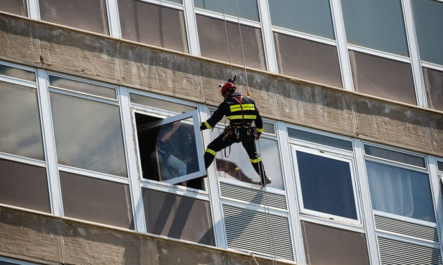 Εντυπωσιάζει η Πυροσβεστική Υπηρεσία στην άσκηση «Ήφαιστος 2018» (pics&vid)