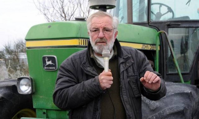 Σοβαρό ατύχημα για τον αγροτοσυνδικαλιστή Βαγγέλη Μπούτα - Τον καταπλάκωσε το τρακτέρ του