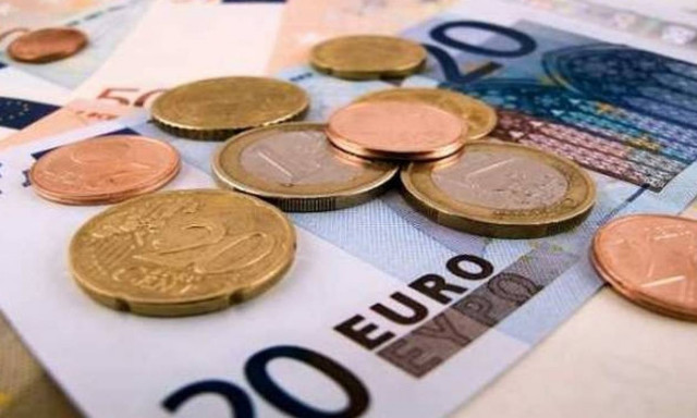 ΟΟΣΑ: Κατάργηση του ηλικιακού ορίου για τον υποκατώτατο μισθό