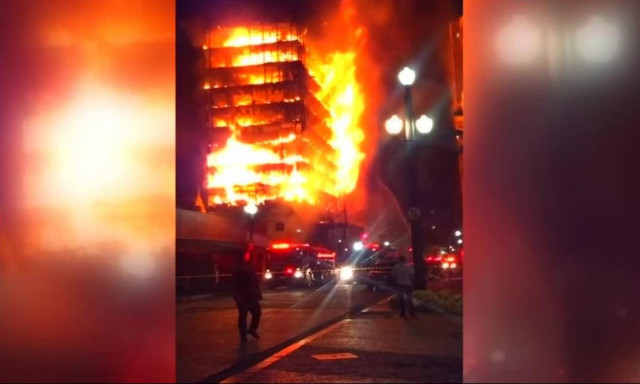 Κόλαση φωτιάς: Δείτε καρέ-καρέ την κατάρρευση φλεγόμενης πολυκατοικίας – Τουλάχιστον 44 αγνοούμενοι