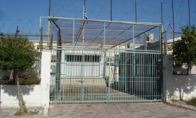 Βόλος: Επιτέθηκαν και τραυμάτισαν συγκρατούμενό τους στο κεφάλι με μολύβι