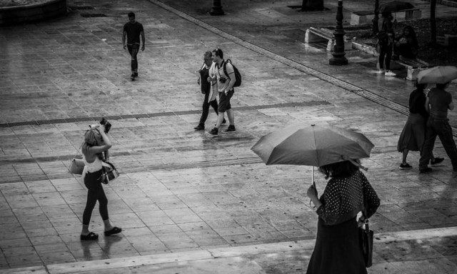 Καιρός – Έκτακτο δελτίο ΕΜΥ: Πού θα «σκάσει» η μετεωρολογική βόμβα τις επόμενες ώρες