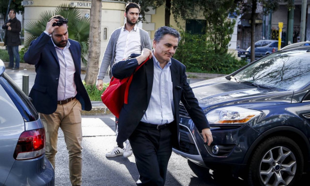 Τέταρτη αξιολόγηση: Αυτές είναι οι εκκρεμότητες με τα προαπαιτούμενα