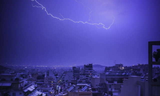 Έκτακτο δελτίο επιδείνωσης καιρού: Δευτέρα με καταιγίδες και χαλαζοπτώσεις σε όλη τη χώρα (pics)