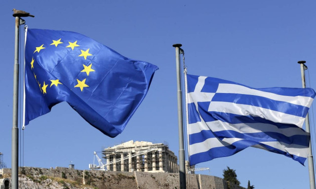 Greece within «striking distance» of exiting programme, WSJ reports