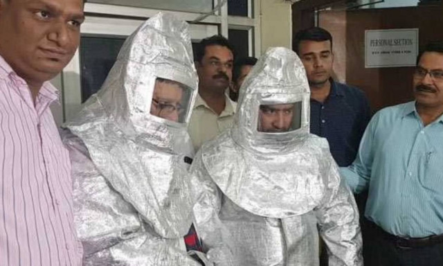 Απίστευτοι Ινδοί το... έπαιξαν αστροναύτες και πήραν από επιχειρηματία 170.000 ευρώ! (vid+pics)