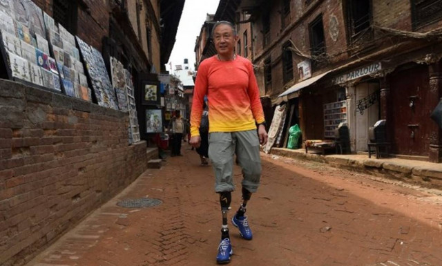 Απίστευτο: 70χρονος ορειβάτης κατέκτησε το Εβερεστ με ακρωτηριασμένα πόδια