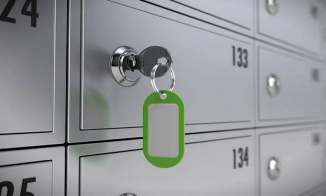 Bank employees accused of stripping the contents of safety deposit boxes