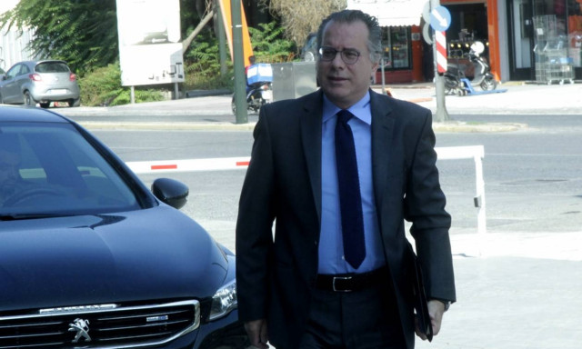 Κουμουτσάκος: Η αλλαγή του Συντάγματος των Σκοπίων προϋπόθεση για οριστική λύση