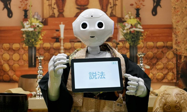 Κίνα: Ρομπότ-βουδιστής ιερέας κάνει κηδείες