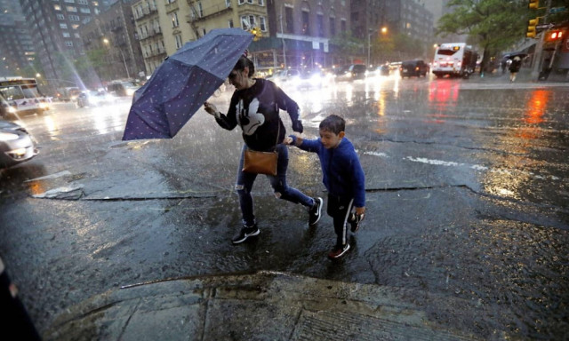 Φονικές καταιγίδες σαρώνουν τις βορειοδυτικές ΗΠΑ (pics)