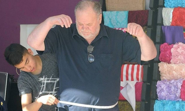 Τα «γυρίζει» ξανά ο πατέρας της Μέγκαν Μαρκλ: Δεν πάει τελικά στο γάμο και κατηγορεί το... γιο του!