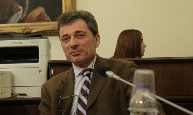 Δήλωση - «βόμβα»: «Δεν αποκλείω να υπάρχουν και ιδωτικά βαλιτσάκια παρακολουθήσεων»