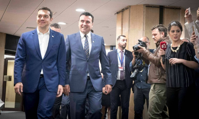 LIVE - Σκοπιανό: Ολοκληρώθηκε η συνάντηση Τσίπρα - Ζάεφ - Συγκρατημένη αισιοδοξία για το όνομα