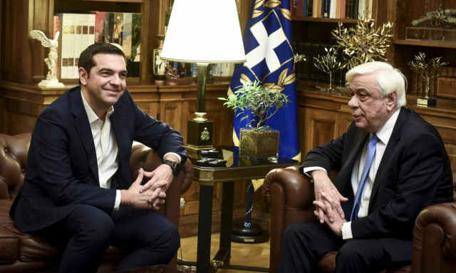 Σκοπιανό: Τετ-α-τετ Παυλόπουλου με Τσίπρα το πρωί του Σαββάτου (19/05)