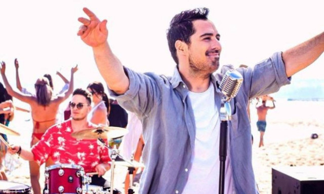 «Έρωτας είσαι»: Η νέα επιτυχία του Μάκη Δημάκη (vid)
