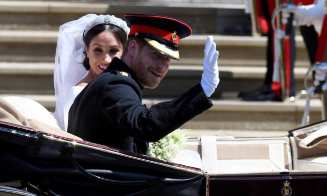 Οι πρώτες επίσημες φωτογραφίες από το βασιλικό γάμο Χάρι και Μέγκαν!