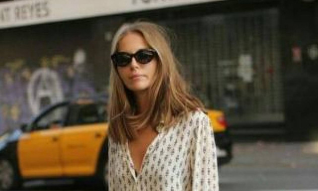 Το πιο cool top που φοράνε τα fashion girls με το σορτσάκι τους