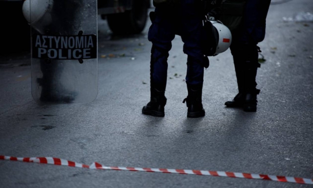 Violent incidents among residents at Skaramangas hotspot