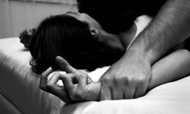 Κως: Την εξανάγκασε σε στοματικό έρωτα και του δάγκωσε το πέος για να γλιτώσει