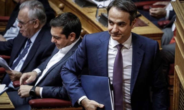 Μητσοτάκης σε ΣΥΡΙΖΑ: Εσείς κάψατε την Αθήνα το 2008 (pics)