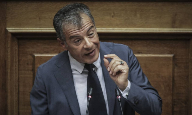 Θεοδωράκης στη Βουλή: Υπήρχε «μαύρος» αρχηγός και κεντρικός συντονισμός στην επίθεση Μπουτάρη (vid)