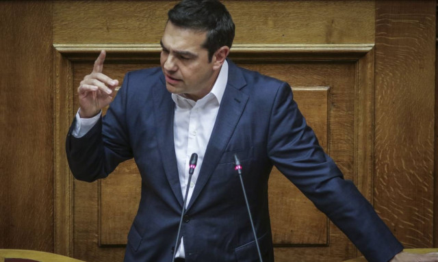 Βουλή: Σφοδρή σύγκρουση Τσίπρα - Μητσοτάκη για Μνημόνια, βία και Σκοπιανό