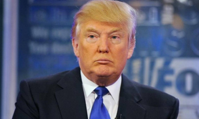 Ο Τραμπ θα επιβάλει δασμούς 25% στα εισαγόμενα αυτοκίνητα