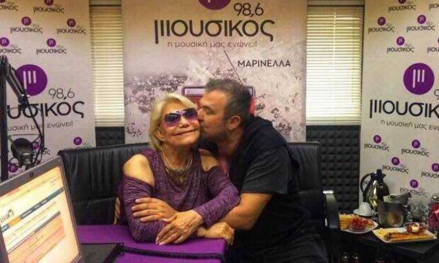 H Μαρινέλλα καλεσμένη του Αντώνη Ρέμου στον Μουσικό 98,6