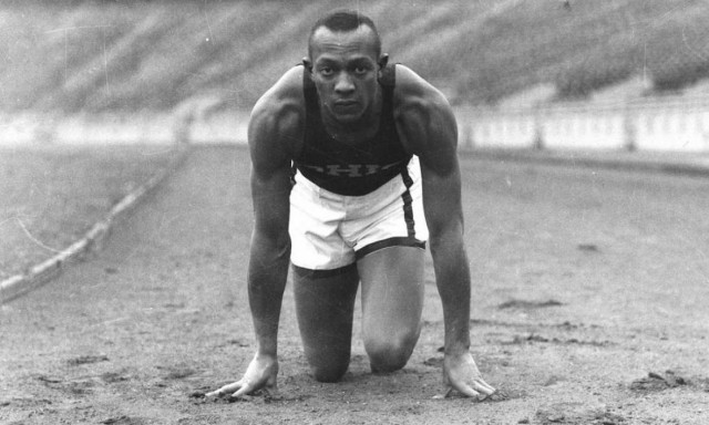 Σαν σήμερα το 1935 ο θρυλικός Τζέσε Όουενς έσπασε έξι παγκόσμια ρεκόρ σε μία ώρα