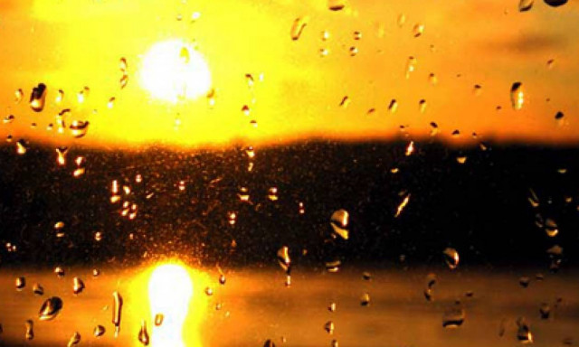 Καιρός: «Ανοίγουν» οι ουρανοί την Κυριακή αλλά τα 30άρια… 30άρια!